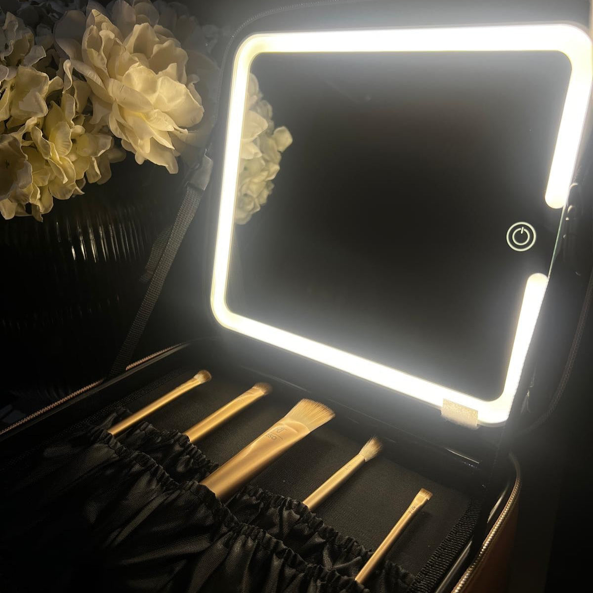 Cosmetic Bag for Women with Mirror Light Travel Portable Storage Bag Lipstick Skin Care Product Storage Box Style